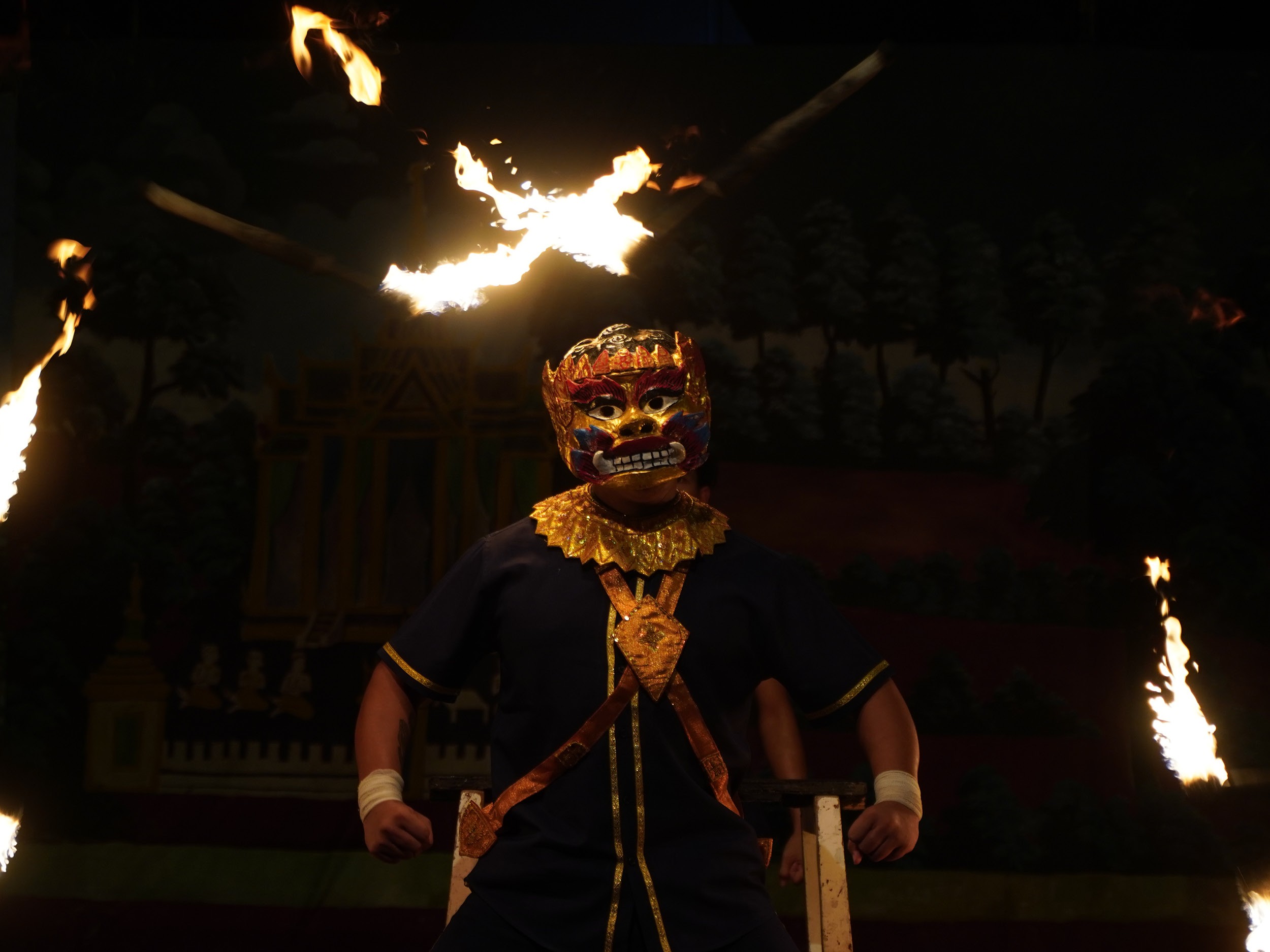 Cirque #2 / Phare Ponleu Selpak | ល្ខោនសៀកទី ២ ជាមួយសមាគមហ្វារសិល្បៈ